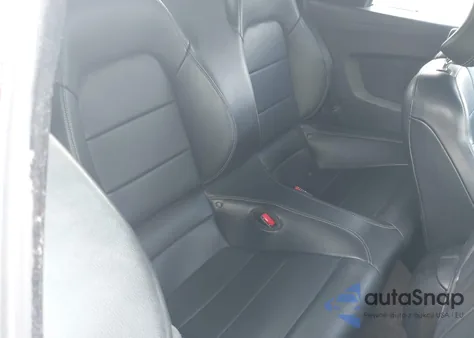 2016 Ford Mustang Ecoboost Premium z USA, uszkodzony, nr VIN 1FATP8UHXG5216870